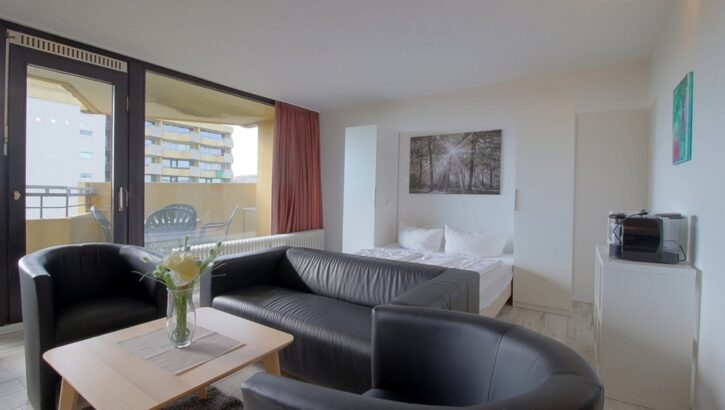Modernes Appartement in der 12. Etage Modernes Appartement in der 12. Etage